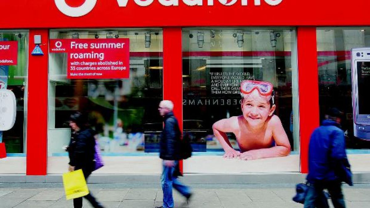 Искат анулиране на сделката между Verizon и Vodafone