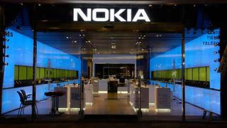 Nokia иска сливане с Alcatel