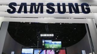 Samsung подготвя смартфон с извит дисплей