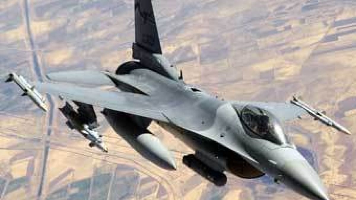 Вдигат 8 US бойни самолета в българското въздушно пространство