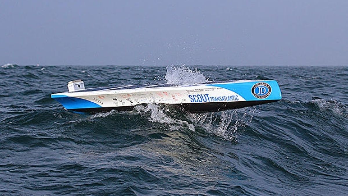 Морски робот преплава самостоятелно над 1600 километра
