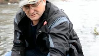 Изобретател лови злато в река Огоста