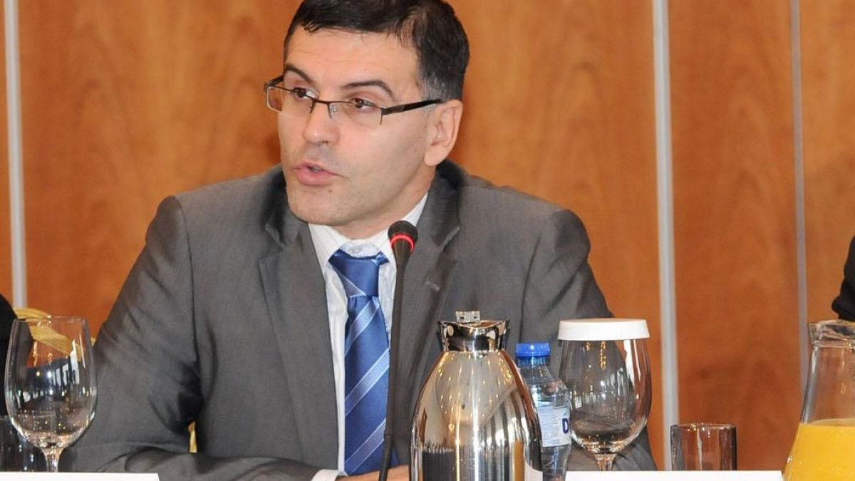 Дянков: БАН е черна кутия, която гълта пари
