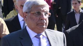 Дават по заплата и половина на запасняците 