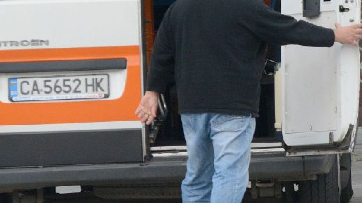 Пиян ром нападна с юмруци и шутове лекар от спешното