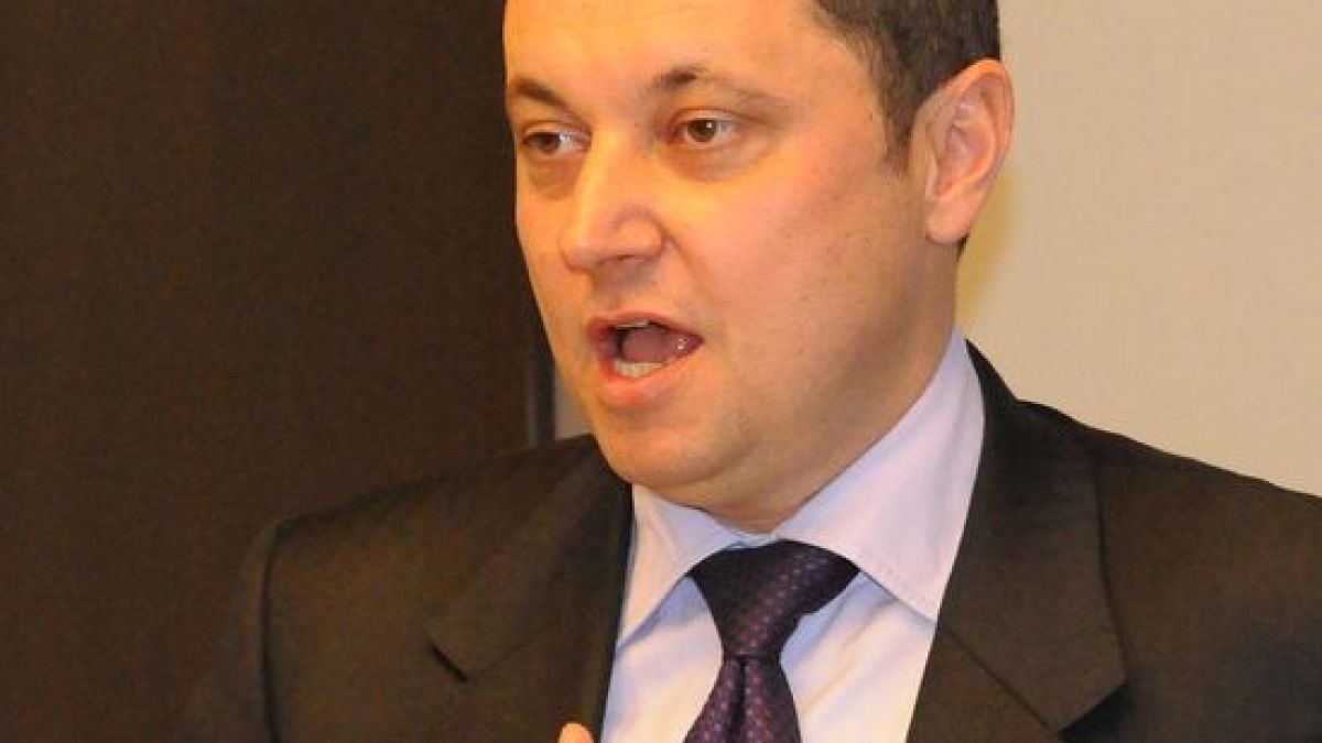 Човек на Яне пред РАИ 2: Берлускони ще ни докара 10% на евроизборите
