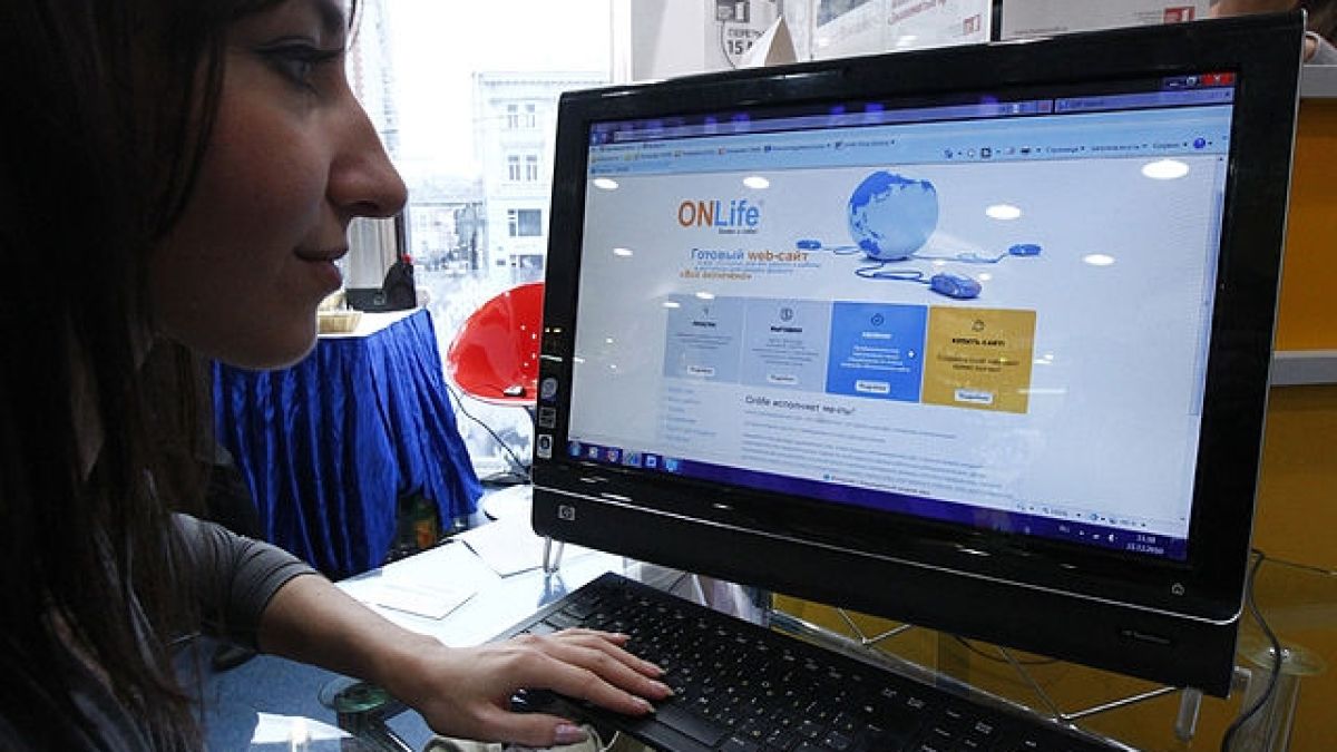 Компании се обединиха в юмрук срещу следенето в интернет