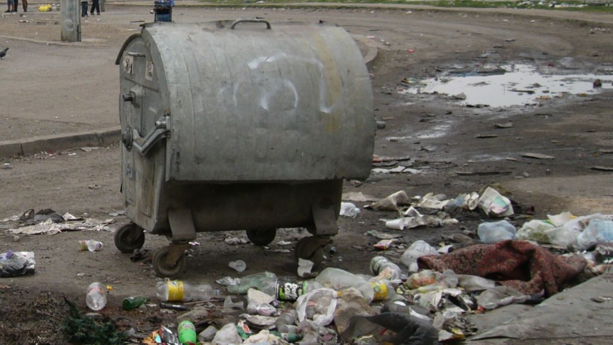 Във "Факултета" не са плащали вода от 33 години