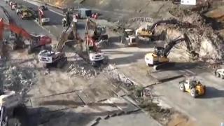 Ето как за 24 часа се демонтира 1000 тона мост над магистрала (ВИДЕО)
