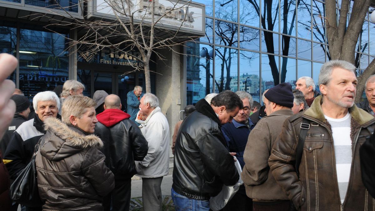 Първи обезщетения получиха уволнените корабостроители