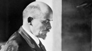 Канят се да вадят Ленин от Мавзолея на Червения площад 