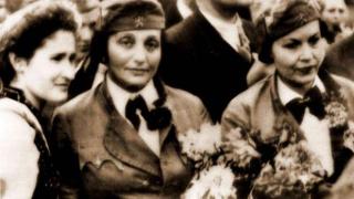 60 години ревност между Дора Габе и Багряна