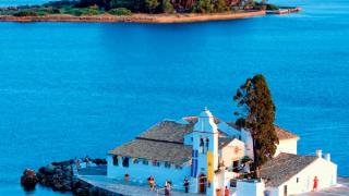 Този гръцки остров е новият хит сред богаташите, ще цъкате с език