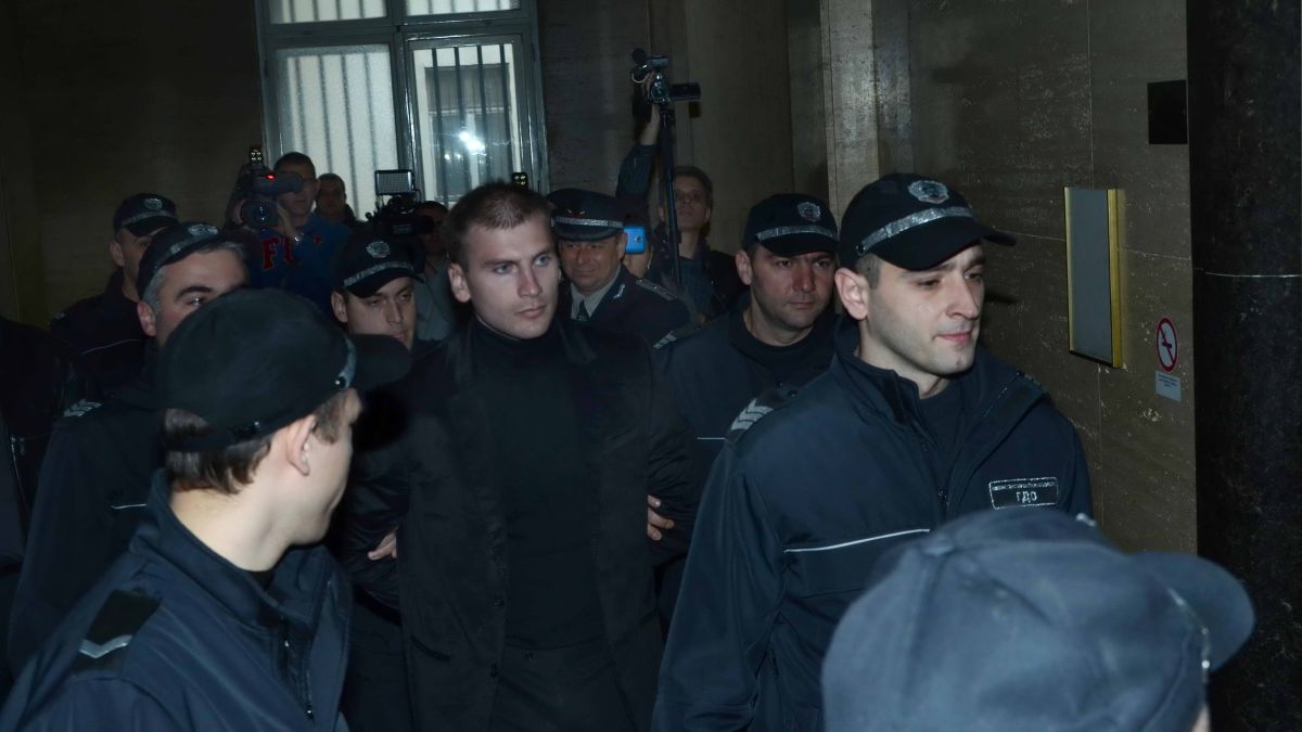 БЛИЦ TV: Октай Енимехмедов искал Доган да се изпусне