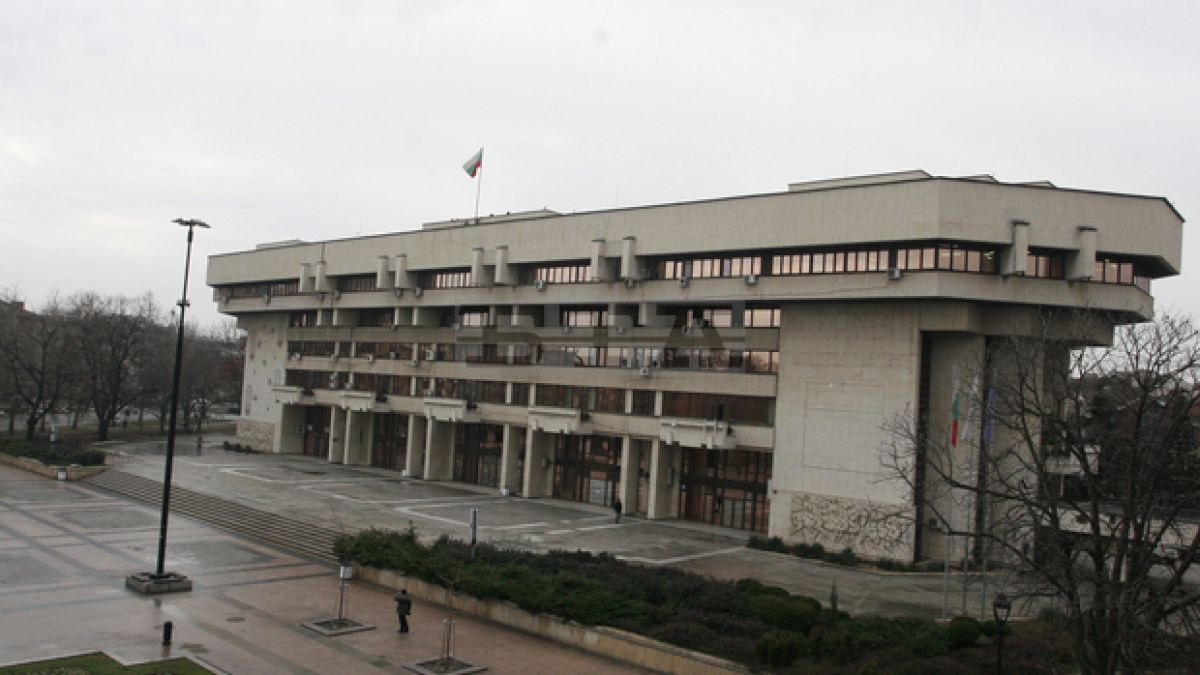Починало бебе през 1976 г. се води живо в Русе