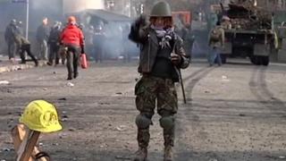 Млада украинка взривява гранати и гаси пожари
