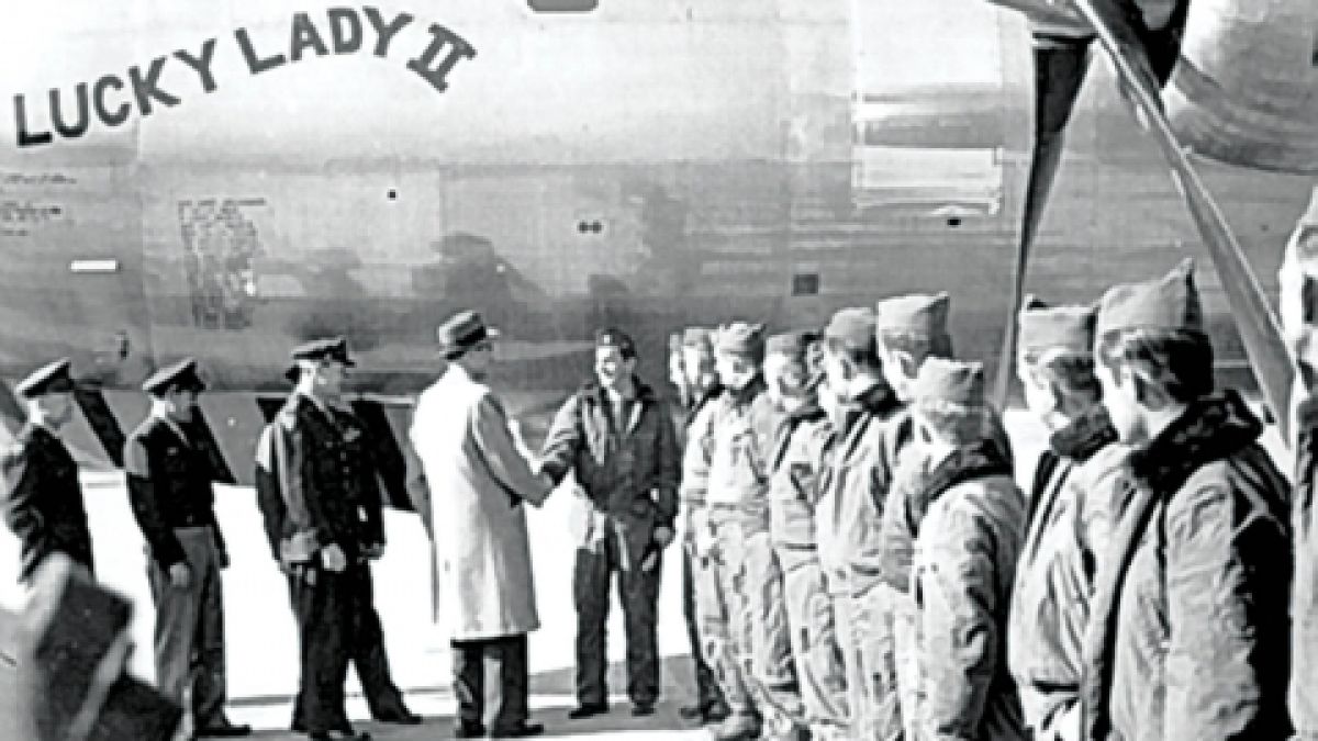 2.3.1949 г.: Американски бомбардировач В-50 обикаля Земята без кацане