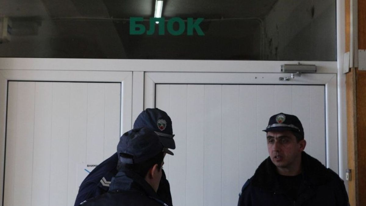 Първо в БЛИЦ: Психопатът от Лясковец е прострелян няколко пъти в корема
