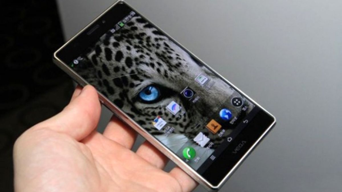 Първият смартфон с процесор Snapdragon 805