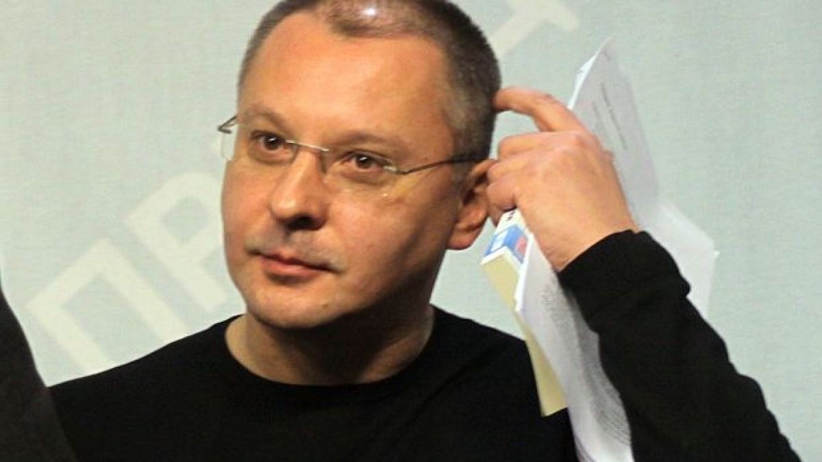 Станишев от Брюксел: Брат ми няма концесии за строеж в "Карадере" 