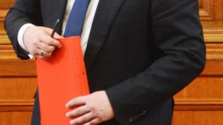 Станишев: Постъпката на Плевенелиев е провокативна и координирана с ГЕРБ  