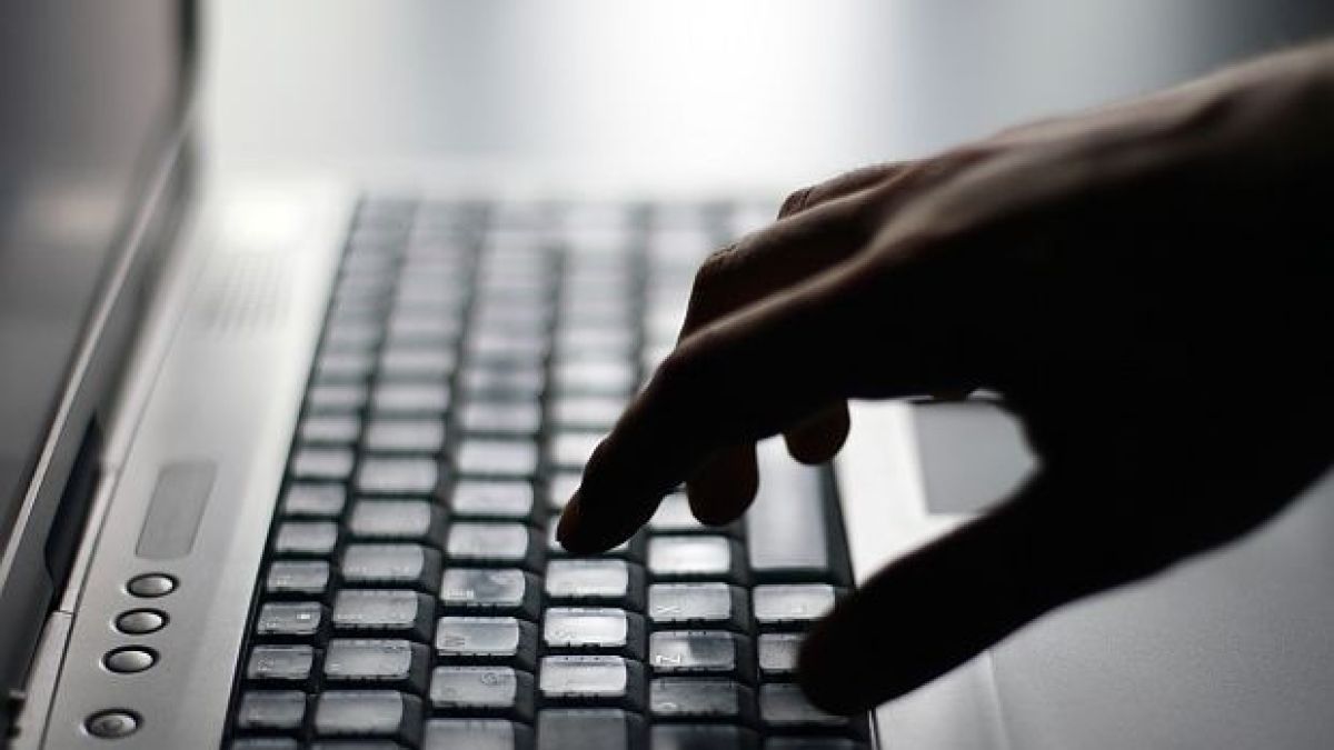 Гърци си търсят гаджета в интернет