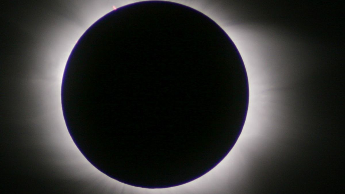 Слънчево затъмнение на 4 януари
