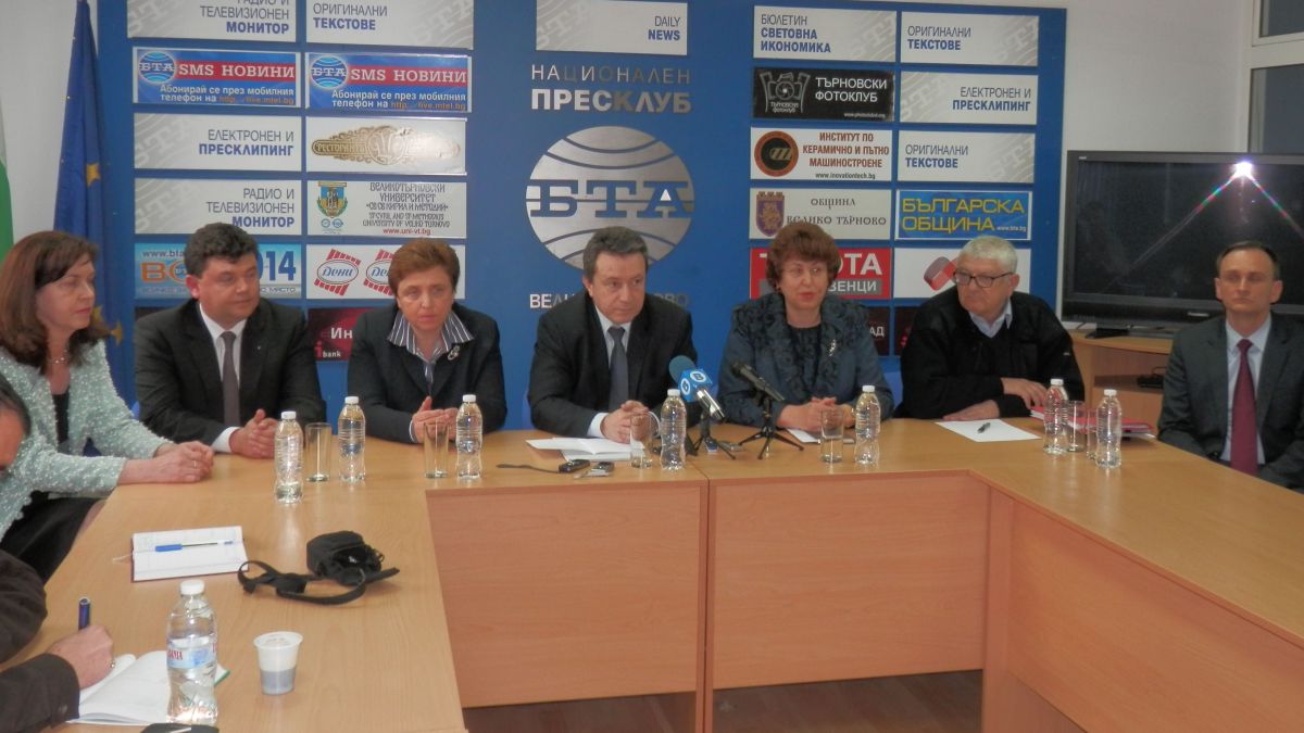 Янаки Стоилов: Предстоящите избори са средство за решаване на националните задачи