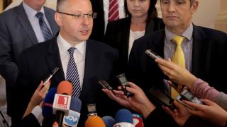 Станишев: Нека Борисов обясни защо са купувани яхти по европейски програми