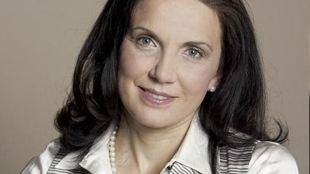 Антония Първанова оглави листата на евровота на КОД 