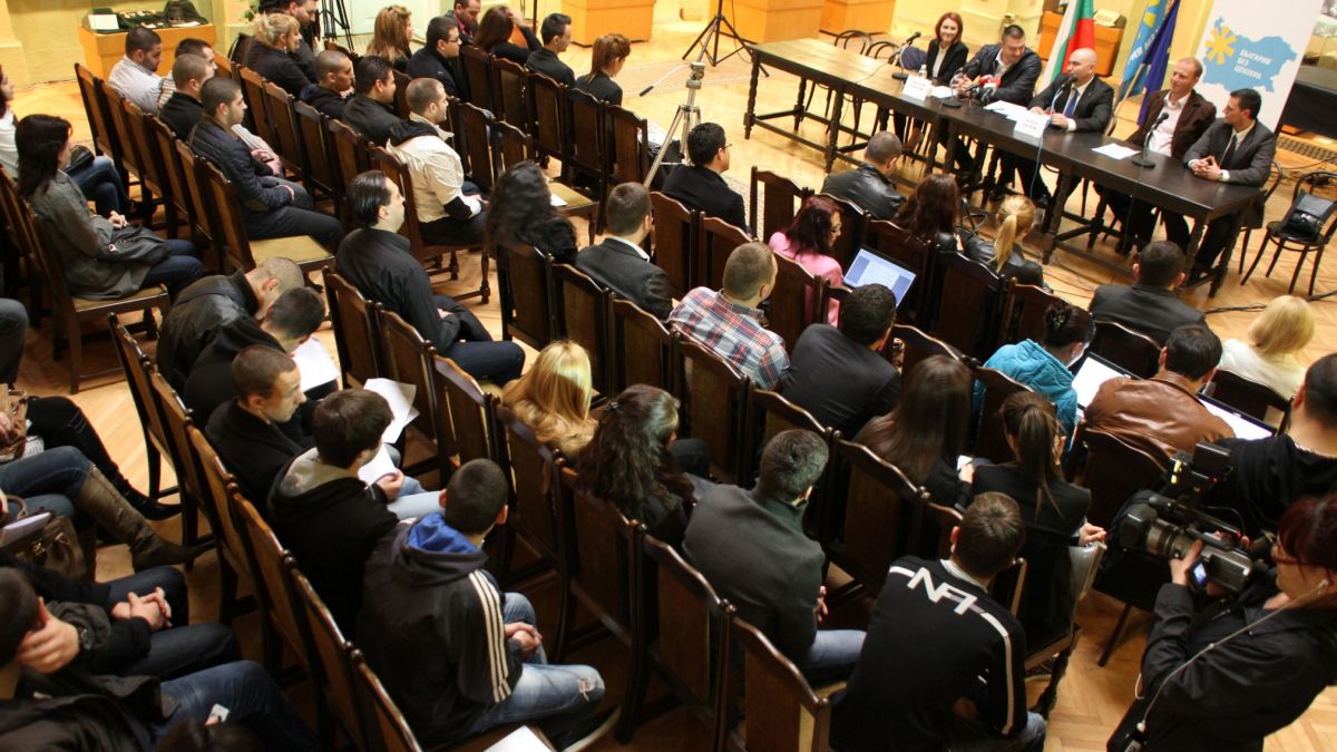 "България без цензура" прави доброволчески отряди за наводнените региони