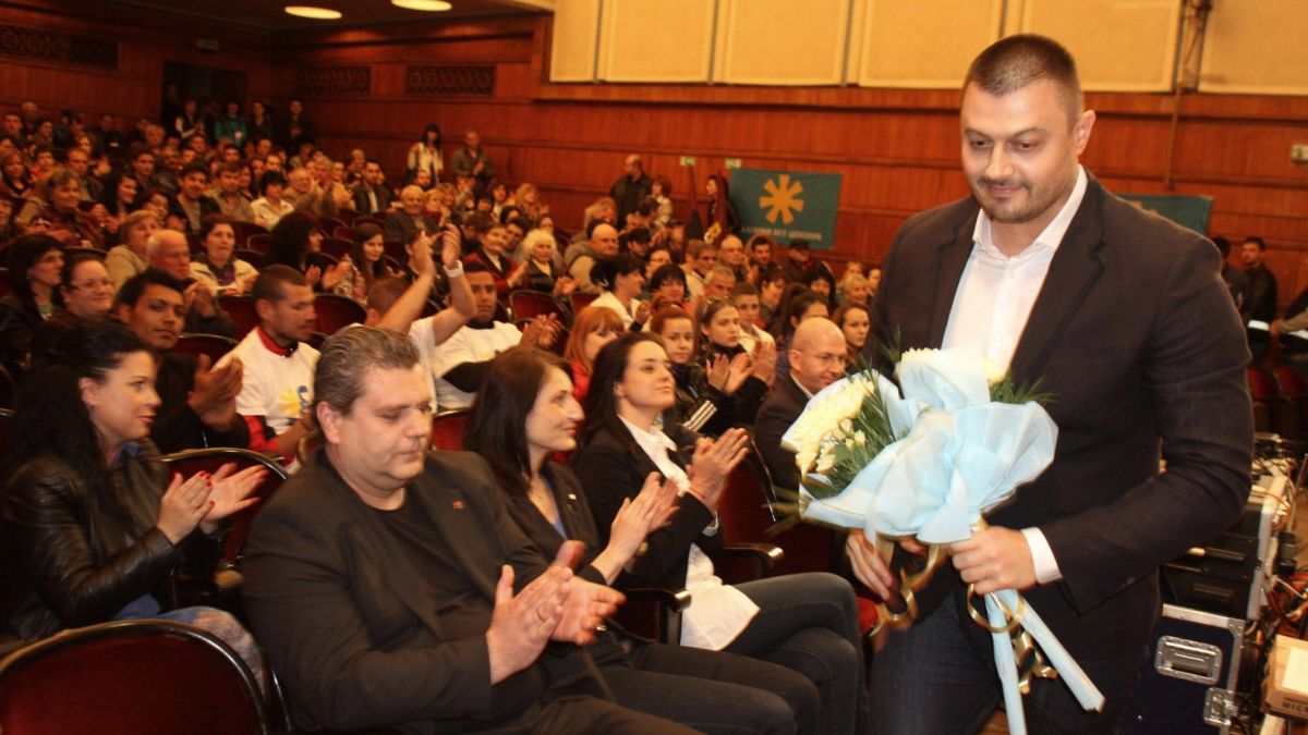 Бареков: Над 80 млрд. лв. изчезват в ръцете на българските политици