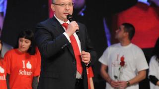 Станишев потвърди: Напускането на Курумбашев е съгласувано с ръководството