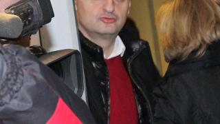 Кирил Добрев към ГЕРБ: Петима от вас спират Закона за МВР, който очакват 50 000