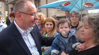 Станишев хвали Мая Манолова, извоювала пари за Кюстендилско