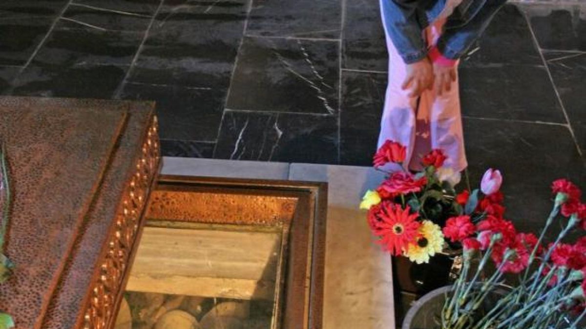 Национален позор в Батак: Ще честват клането с чалга и панаир