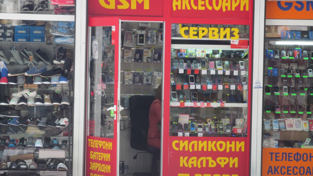 Само в БЛИЦ: Ето къде "вежливият лос" продал камерата на зам.-кмета на Варна!