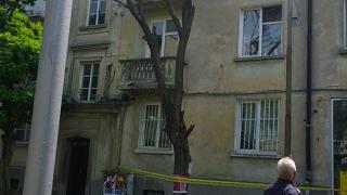 Земетресението скалпира къща в Балабаново