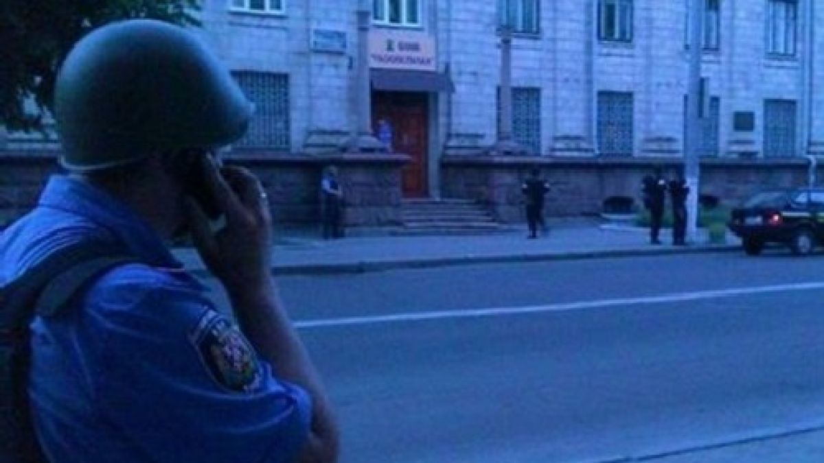 Въоръжени хора взеха активисти на "Десен сектор" за заложници в Житомир  