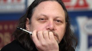 Нидал Алгафари за протеста: И  аз мога да взема една сопа и да ... 