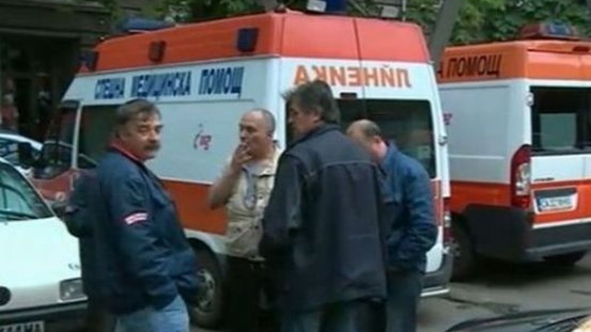 Медиците от Спешното в София искат всеки ден протести  