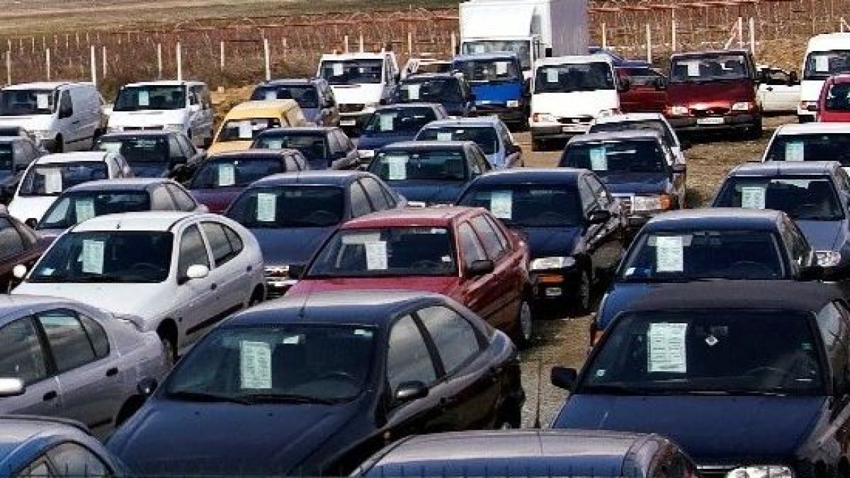 Регистрацията на коли само при нотариус