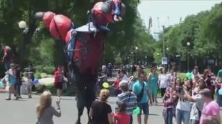 Огромни буболечки налазиха Бургас 