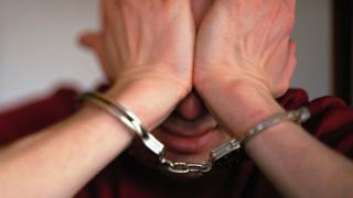 Младеж, убил жена за пръстени, осъден на 20 години затвор 