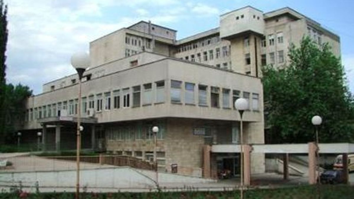 Само в БЛИЦ: Лекарят с потрошения череп буйствал в болницата!