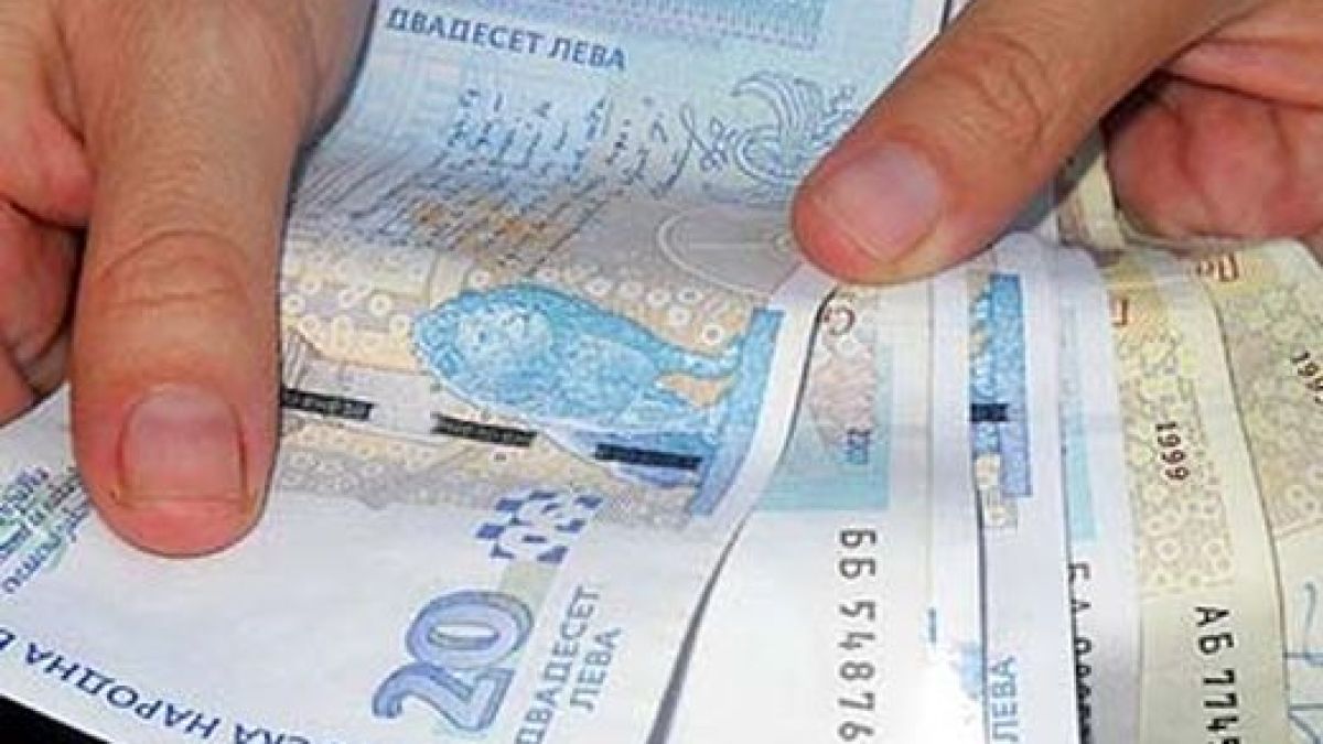 Арестуваха учител с подкуп за уреждане на изпит