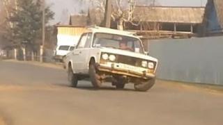 Невероятно: Лада подскача като жаба (ВИДЕО)