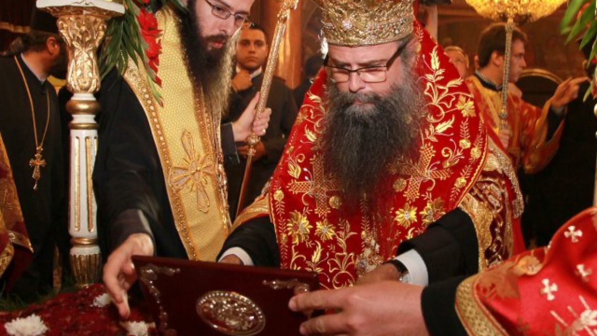 Посрещнахме свети Мина от Атон с топовни салюти (СНИМКИ)