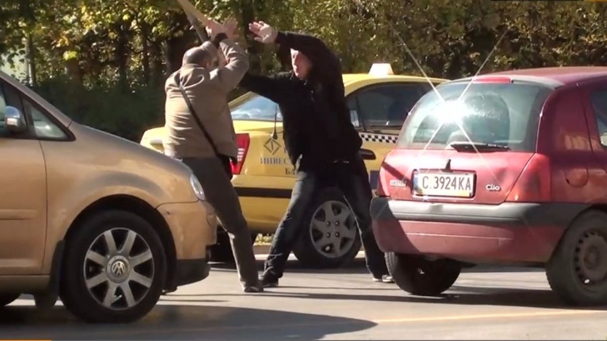 Пиян млати бакшиш, отказал да го вози