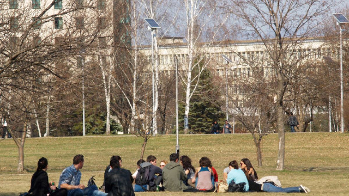 Наплив към общежитията в Студентски град